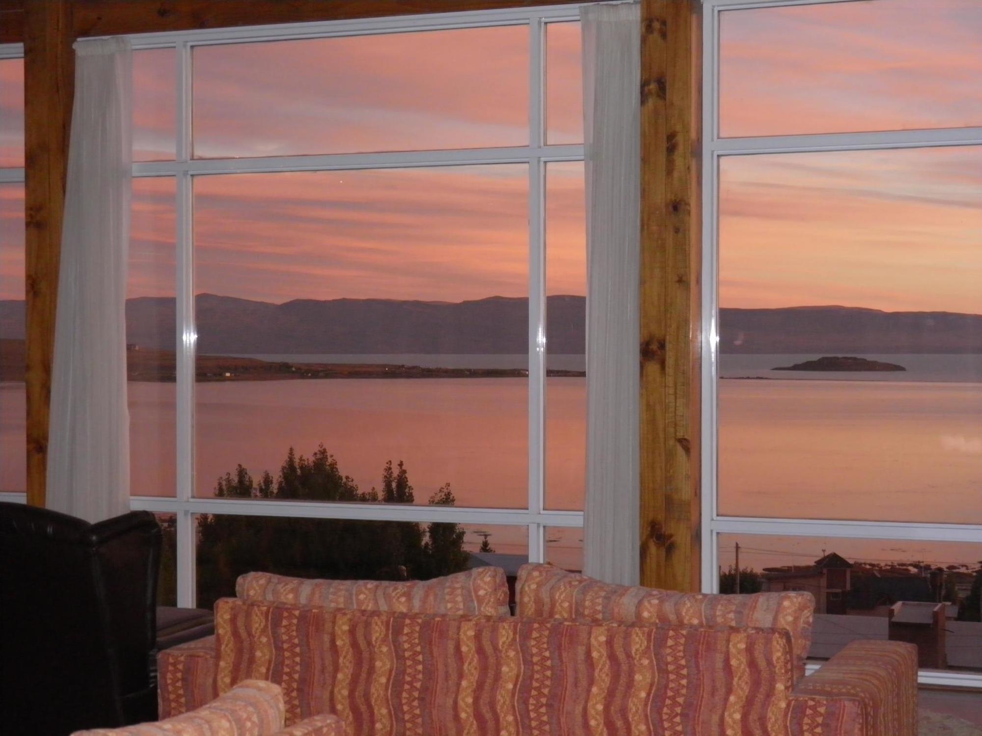 Terrazas Del Calafate Hotel Exterior photo